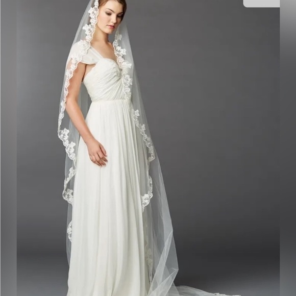 🌷New, Wedding Bride's white or Ivory Veil. - Picture 2 of 7
